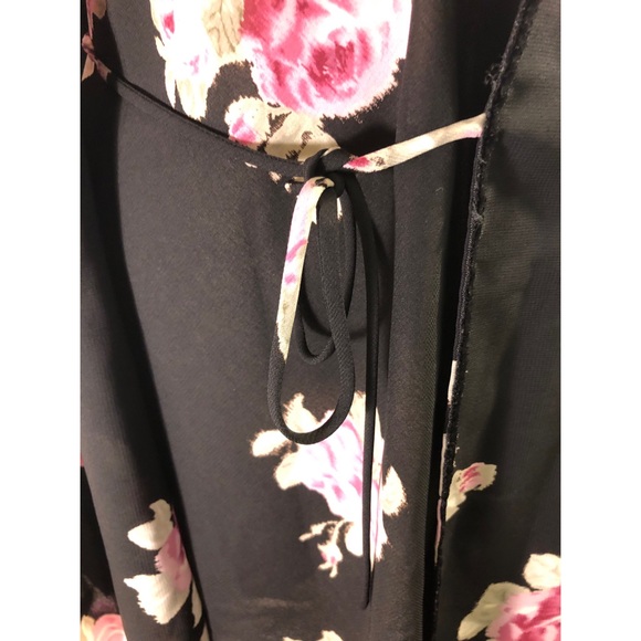 Oscar de la Renta Nightie & Robe Set - Picture 6 of 9